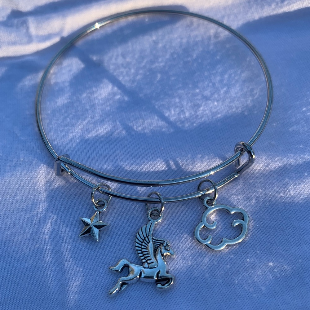 Brand New! Handmade! Adjustable Charm Bangle Bracelet! - Picture 3 of 6